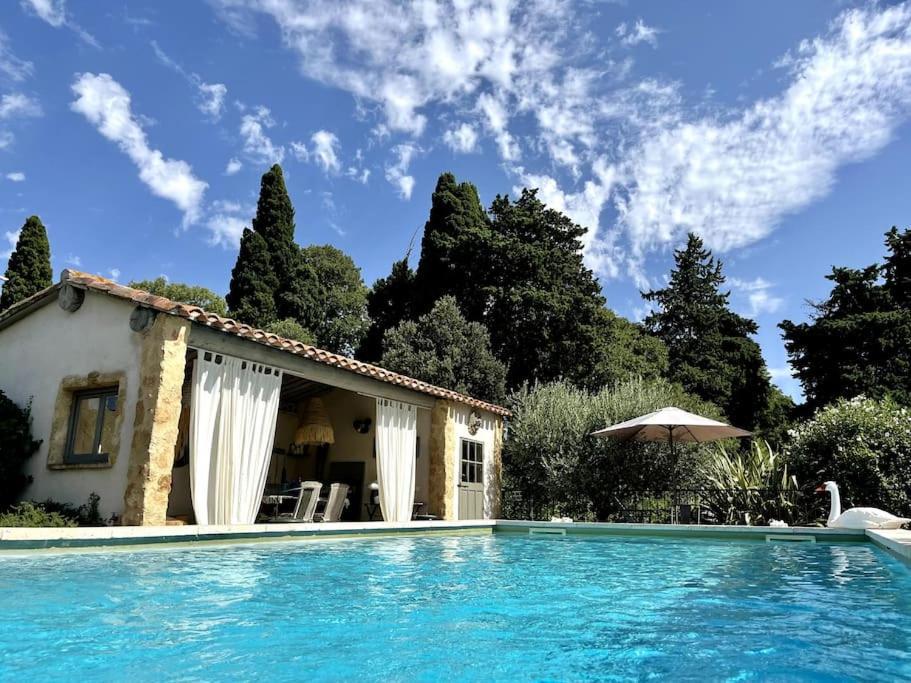 Appartement Dans Mas Provencal Grans Exterior foto